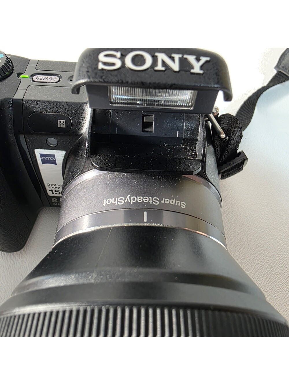 Sony Cyber-shot DSC-H9 8.1MP Digital Camera Bundle - Black, Tube, Filter, Card - Picture 6 of 9